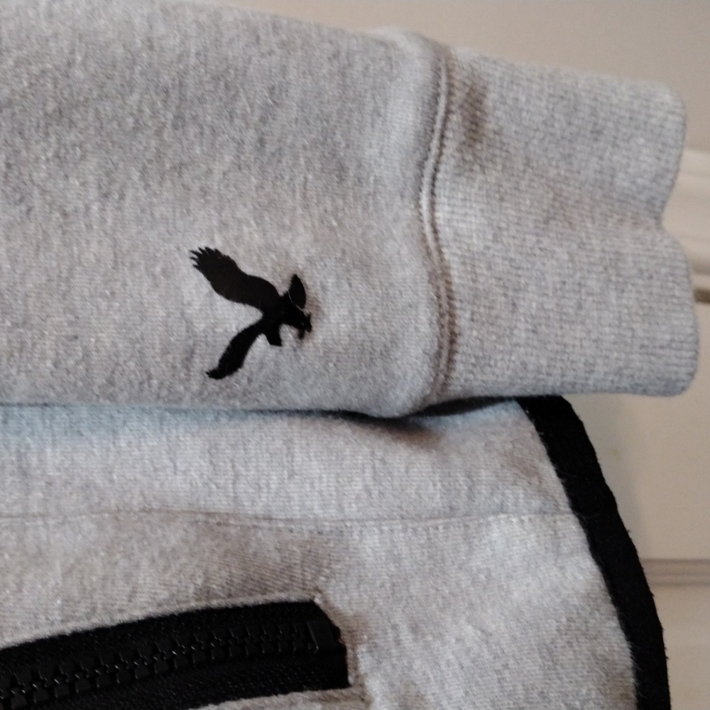 American Eagle Outfitters hi-low hooded sweatshirt style jacket. - Picture 4 of 11